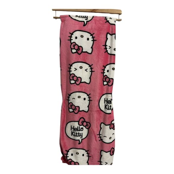 Hello Kitty Silk Touch Pink Throw 50”x70” Sanrio Soft Cozy Blanket NWT - Picture 3 of 4